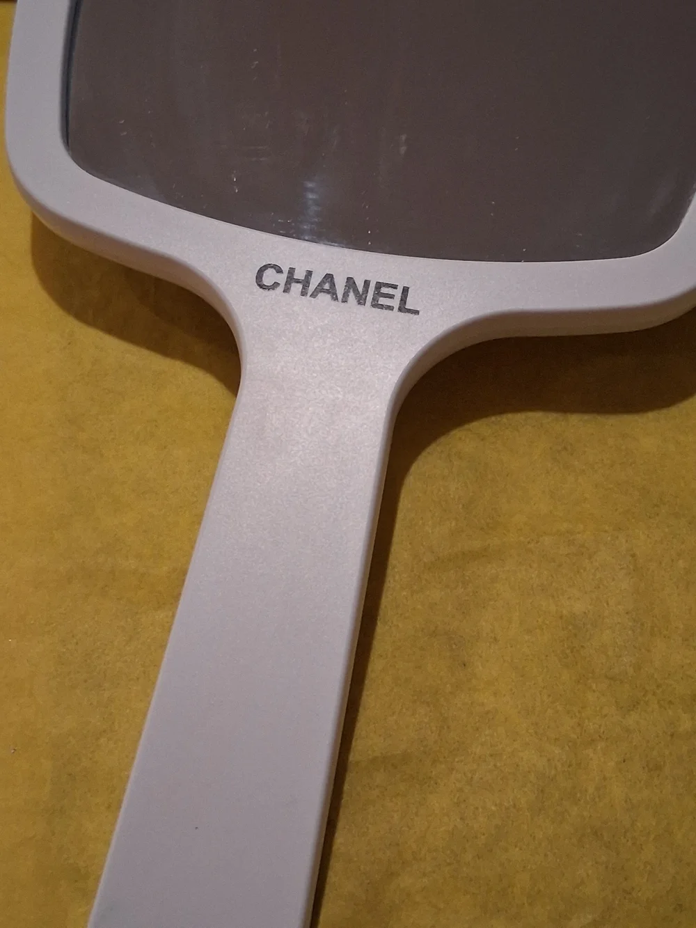 CHANEL VIP/GWP  White Handheld Mirror - Premium Cosmetics Accessory.NEW